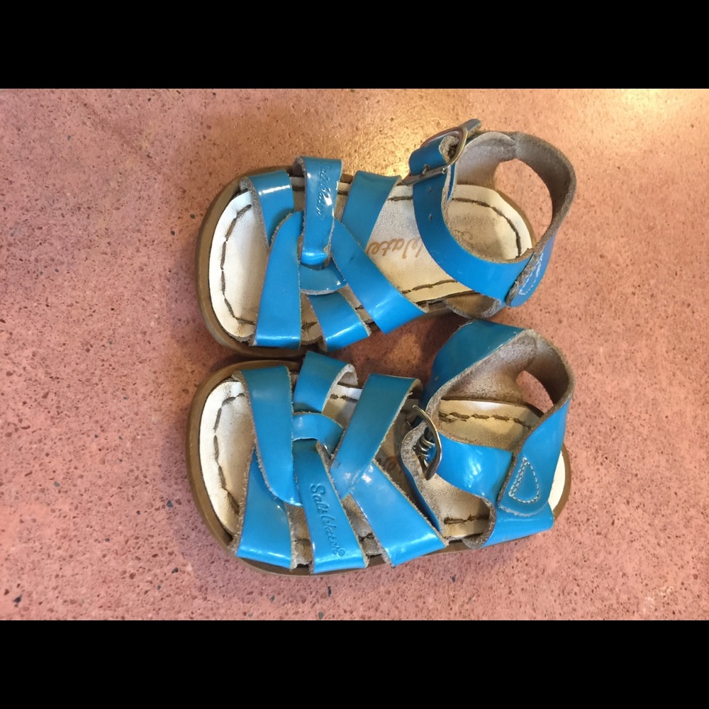 Salt Water by Hoy sandals . Blue baby size 4.